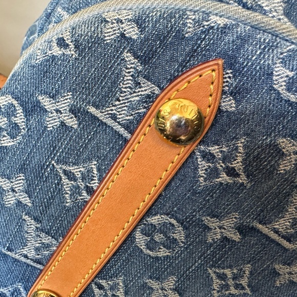 Louis Vuitton Blue Monogram Denim Bag - Picture 10 of 11